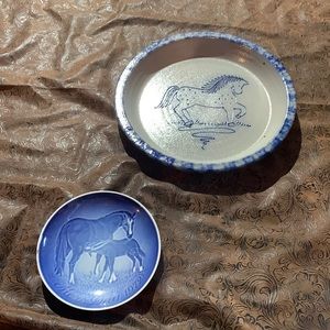 Horse plate decor